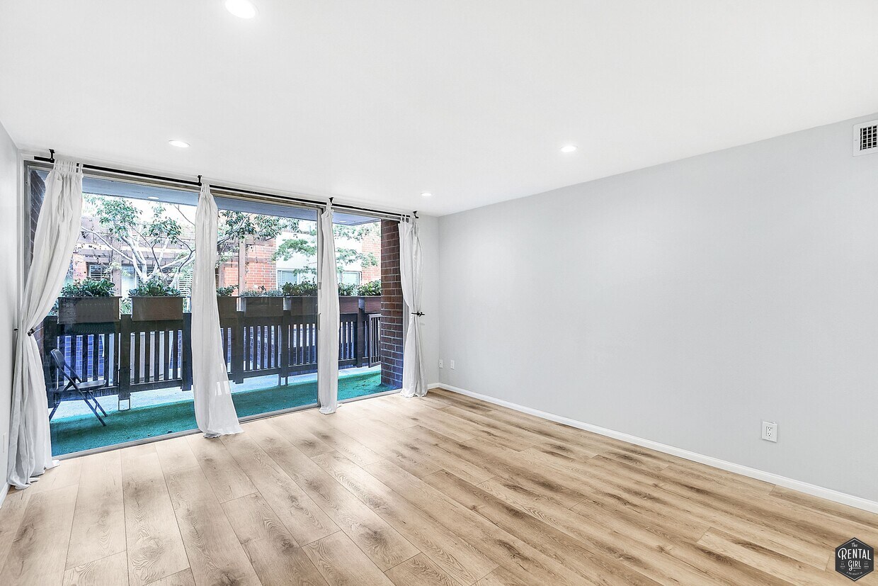 11750 W Sunset Blvd Unit 106, Los Angeles, CA 90049 Condo for Rent in