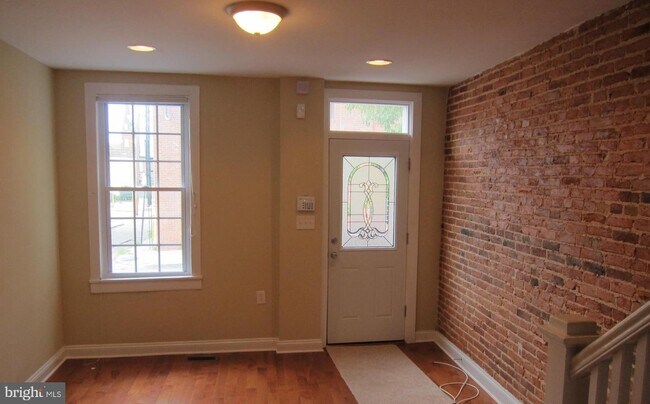 Foto del edificio - 11 W West St