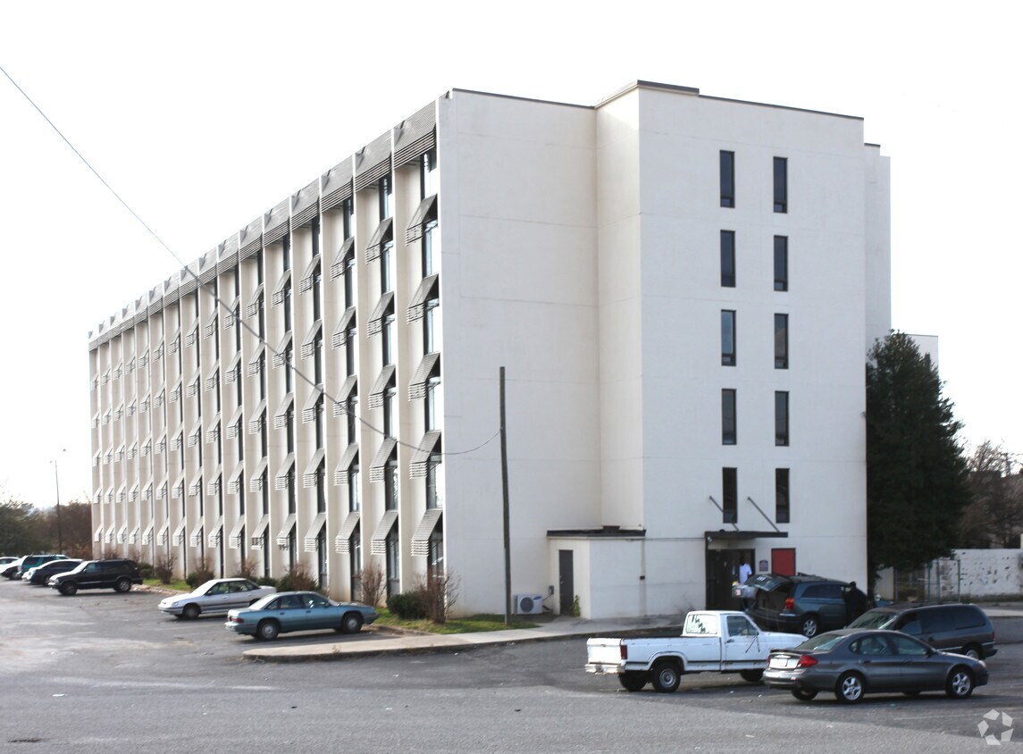 Building Photo - Heritage House Condominiums