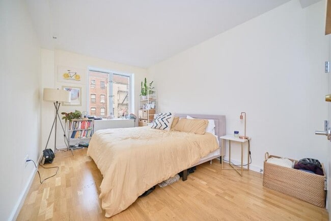 Building Photo - 1 bedroom in BROOKLYN NY 11238