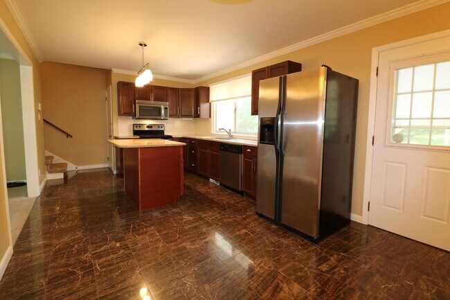 Foto del edificio - 2815 Ashwood Dr