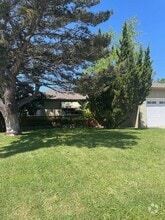 Building Photo - 146 Gardiner Way