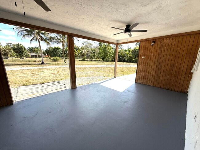 Building Photo - 16394 Pimlico Dr E