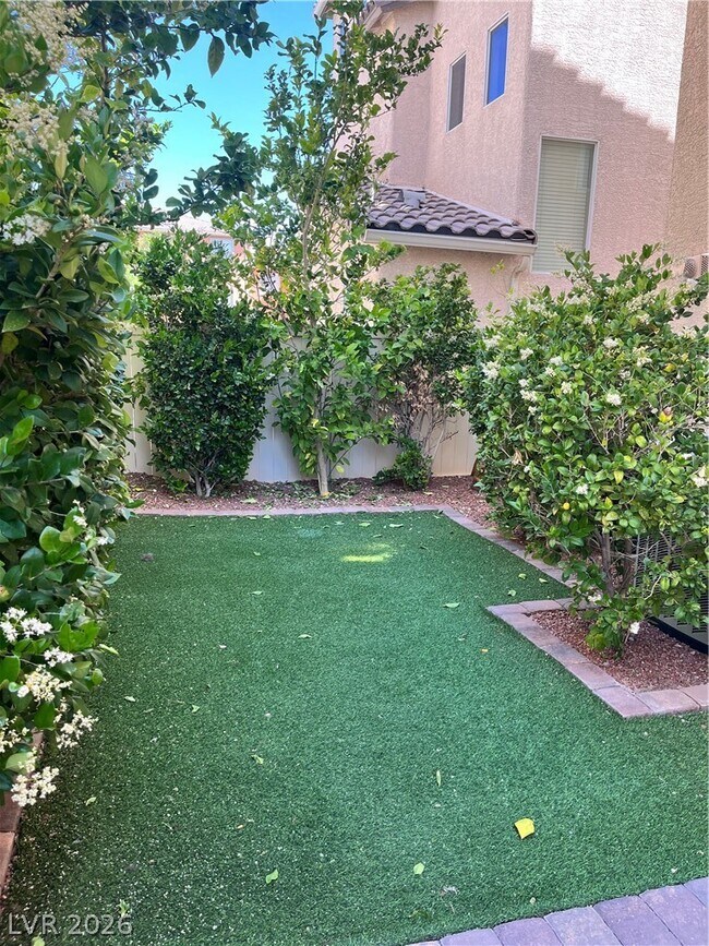 Foto del edificio - 10261 Ladybug Bend St