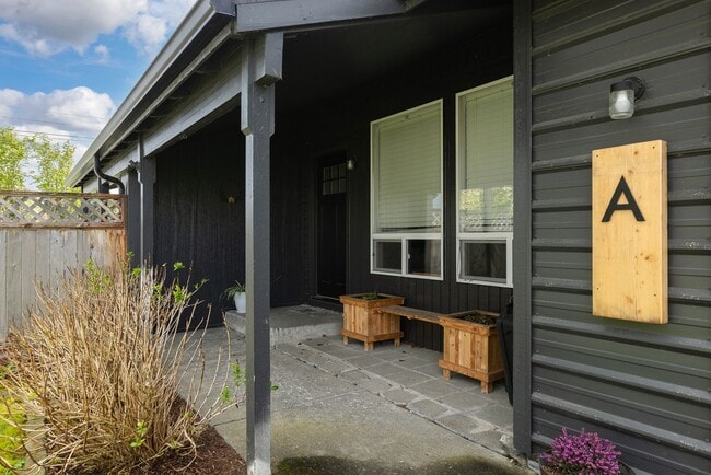 Building Photo - Marlene Way, 24728