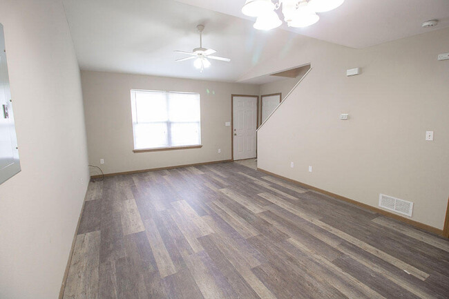 Building Photo - 1503 Greensboro Dr