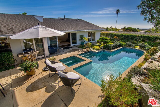 Primary Photo - 1201 Las Pulgas Rd