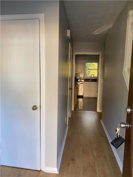 Foto del edificio - 1088 Memory Ln