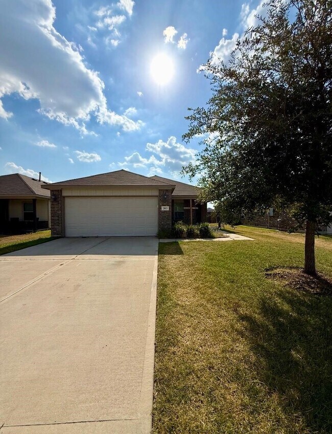 Foto del edificio - 21023 Twining Rose Ln