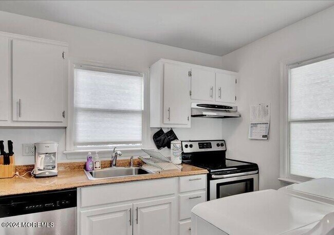 Foto del edificio - 139 Trenton Ave