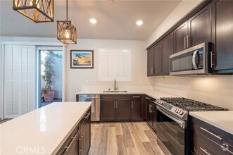 Building Photo - 24604 Westwind Pl