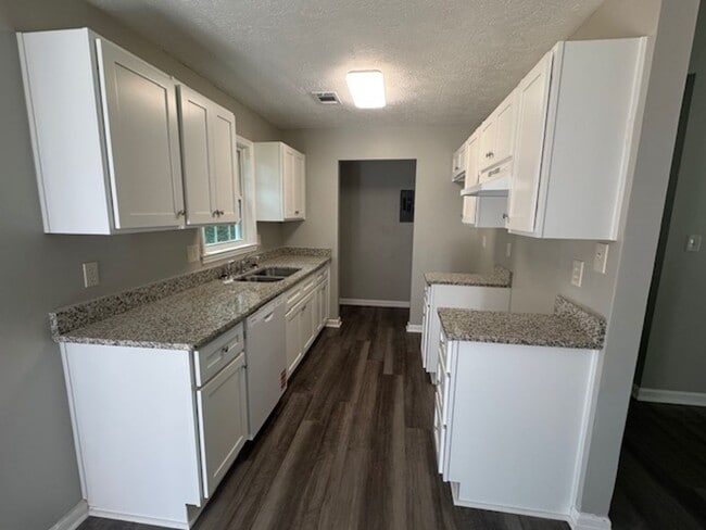 Foto del edificio - 217 Clearview Ct
