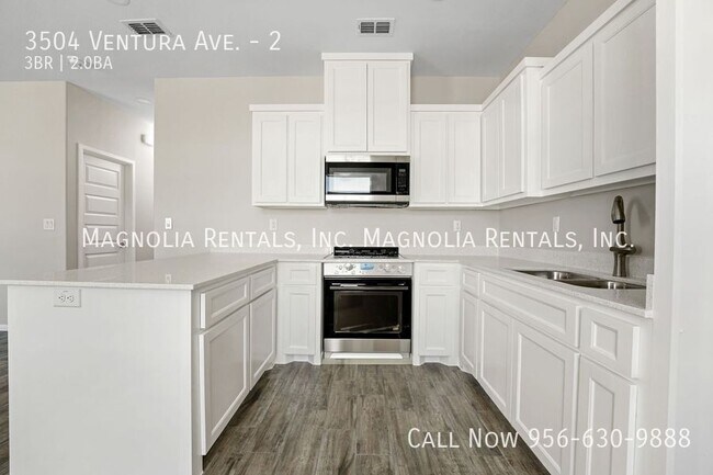 Building Photo - 3504 Ventura Ave