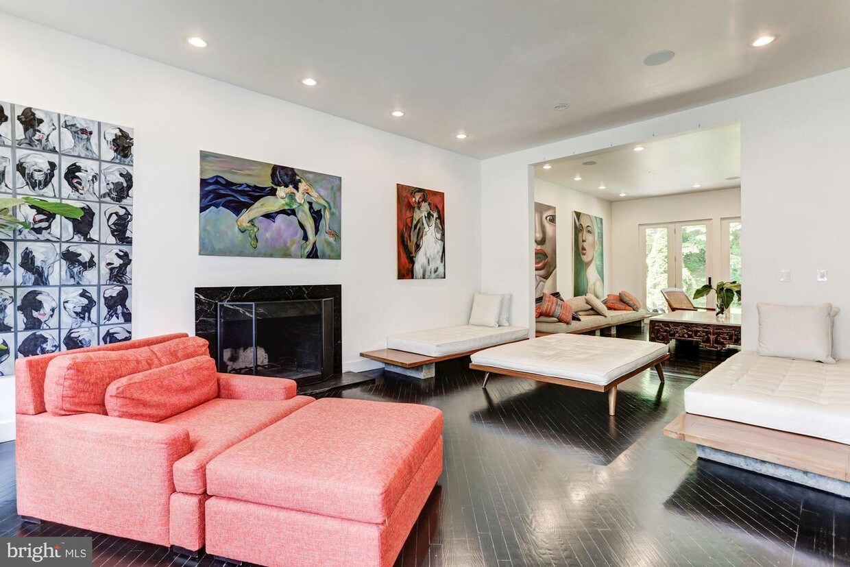 Foto principal - 7221 Armat Dr