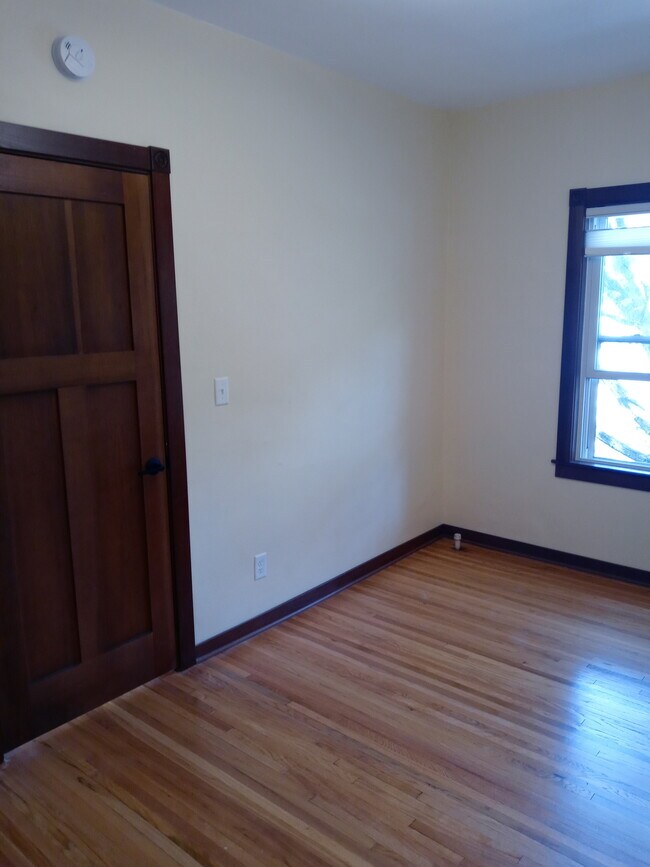 Foto del edificio - 2733 Girard Ave S