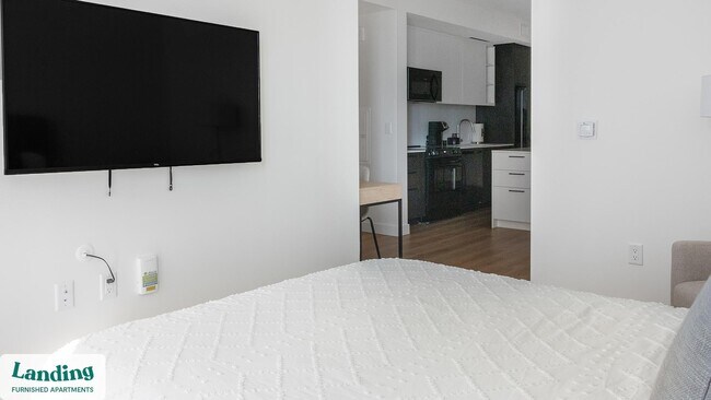 Building Photo - 632 Howard Rd SE