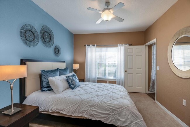Apartamentos Charles Towne — foto de la comunidad - Charles Towne