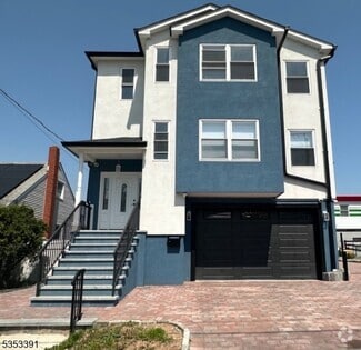 Building Photo - 923 Spofford Ave