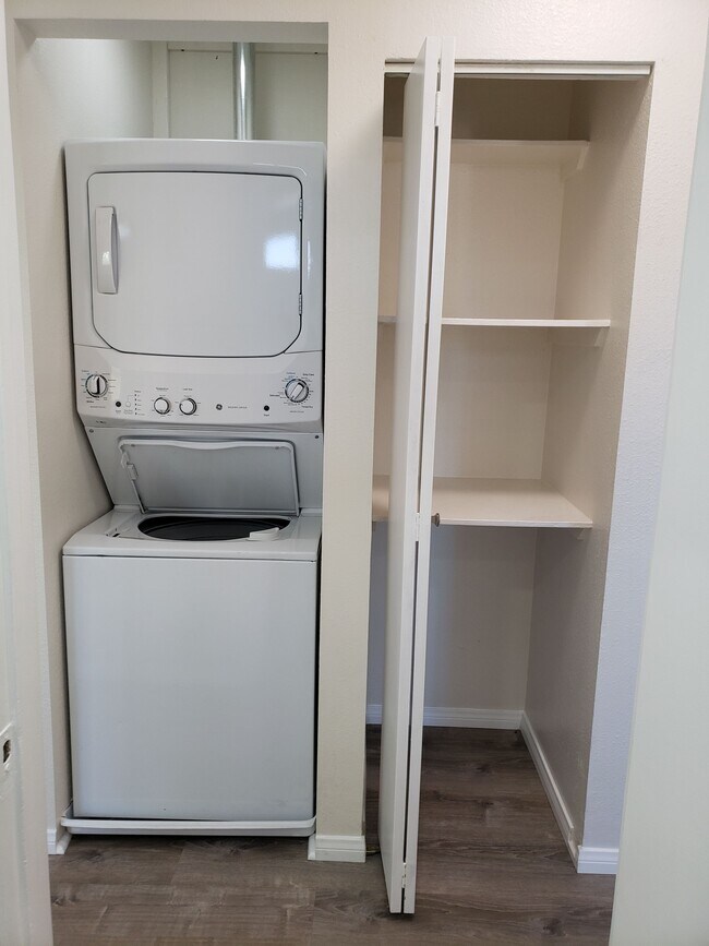 Foto del edificio - 1261 Victor St