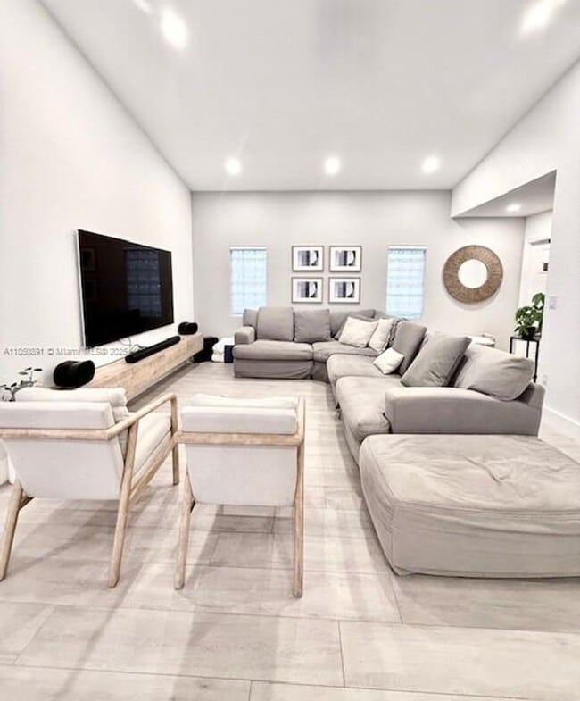 Foto del edificio - 9938 NW 30th St