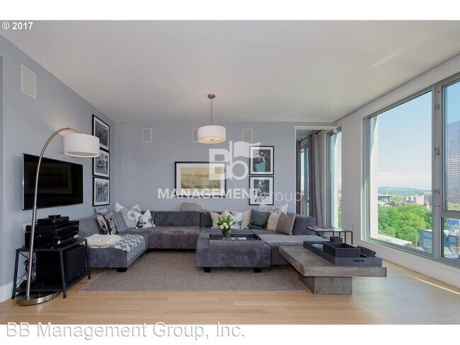 Building Photo - 2 br, 2 bath House - 937 NW Glisan Unit 1333