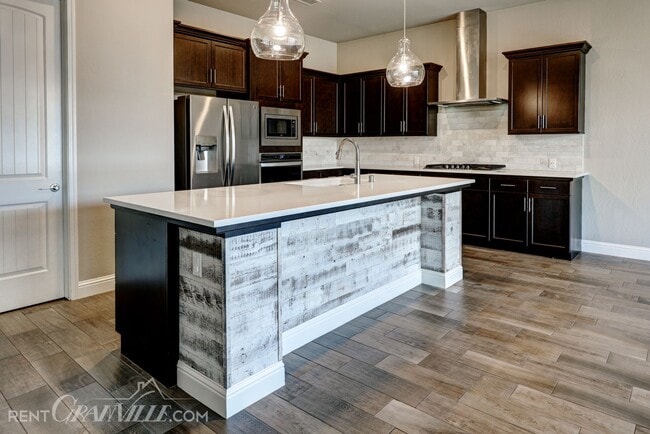Building Photo - Newer Granville located within Clovis Unif...