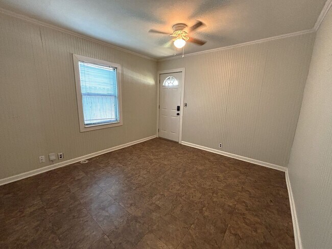 Foto del edificio - GREAT STARTER HOME IN CENTRAL BOSSIER