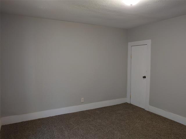 Foto del edificio - 3733 Laurel Dr