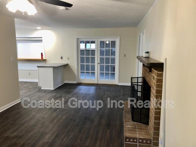 Foto del edificio - 613 Reef Ln