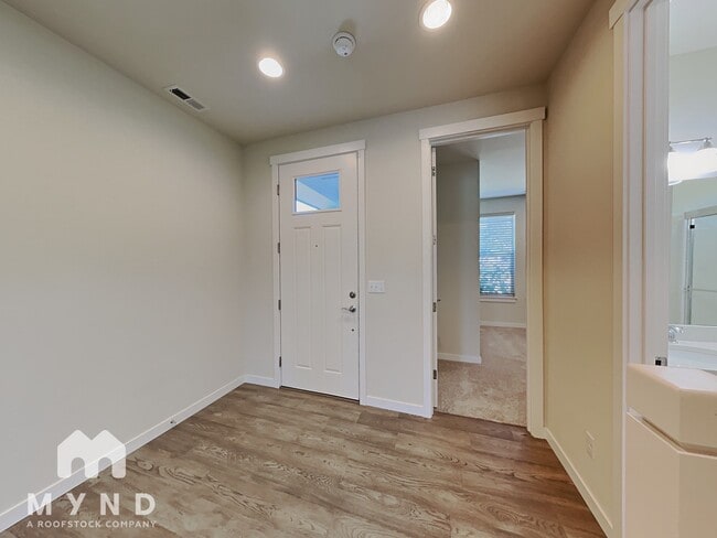 Building Photo - 11711 SE 197th Pl