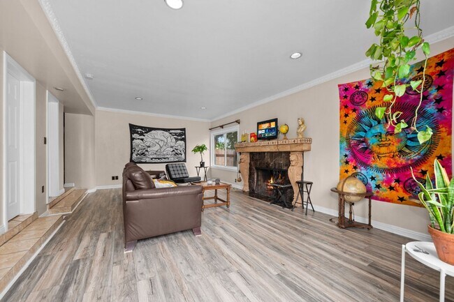 Foto del edificio - 4840 College Ave