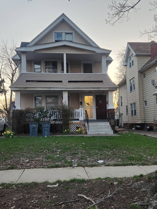 Foto del edificio - 1460 E 135th St