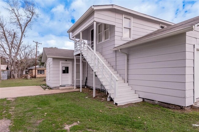 Foto del edificio - 200 W Caroline St