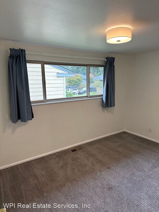 Foto del edificio - 3 br, 2 bath House - 545 N 170th Pl