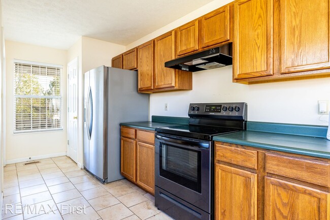 Building Photo - 4 br, 3 bath House - 1118 Willow Creek Cir