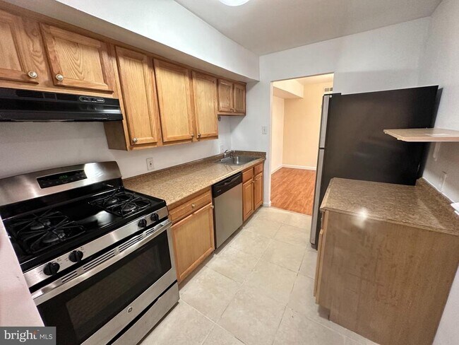 Building Photo - 3926 Stone Gate Dr