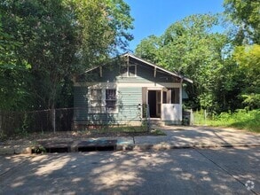 Building Photo - 2146 Alabama St