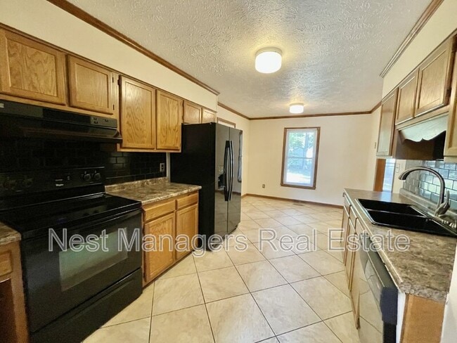 Building Photo - 7212 Avila Dr