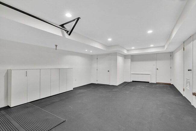 Foto del edificio - 19 Moose Hill Pkwy
