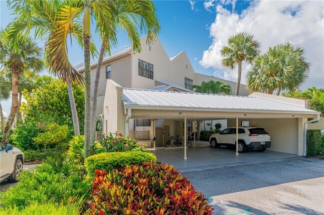 Foto del edificio - 3901 SE St Lucie Blvd