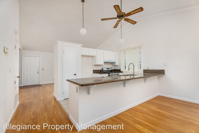 Building Photo - 3 br, 2 bath House - 8190 Gandy Dancer Way