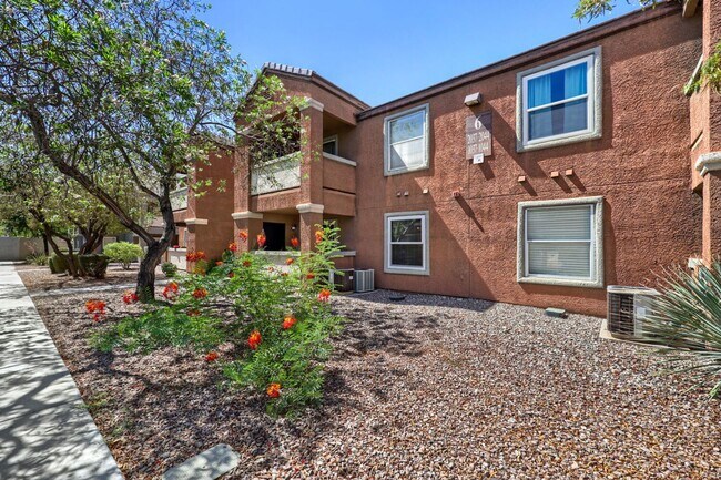 Foto del edificio - 555 E Silverado Ranch Blvd