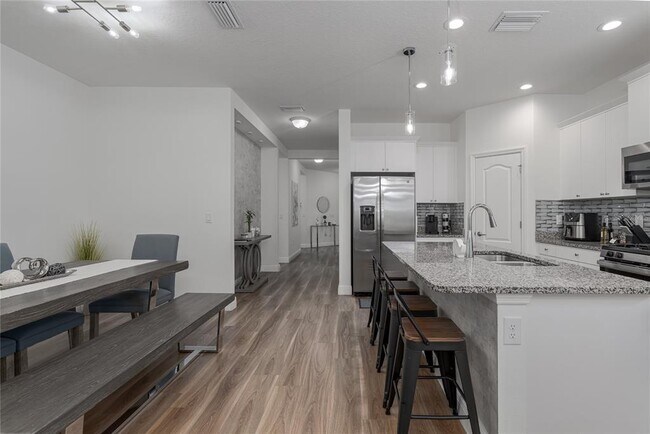 Building Photo - 4848 Deep Creek Terrace