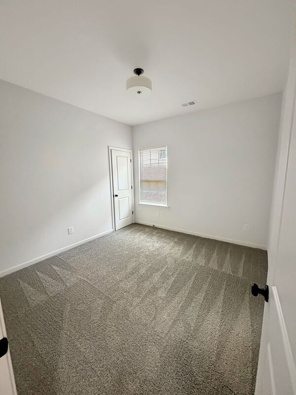 Building Photo - 2641 Hemphill St