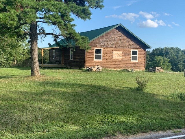 Building Photo - 7998 State Hwy W