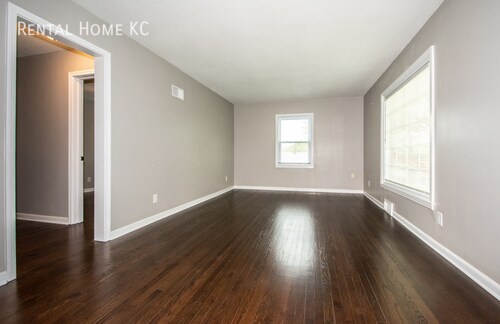 Foto del edificio - 6621 W 73rd St