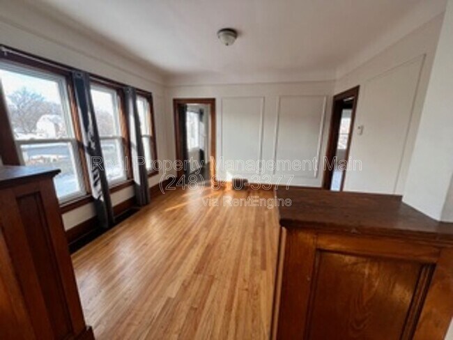 Foto del edificio - 9176 Chamberlain St