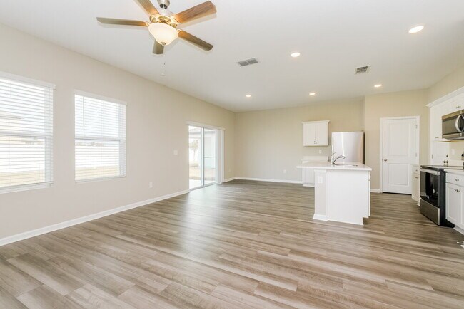 Foto del edificio - 887 Kings Pine Ct