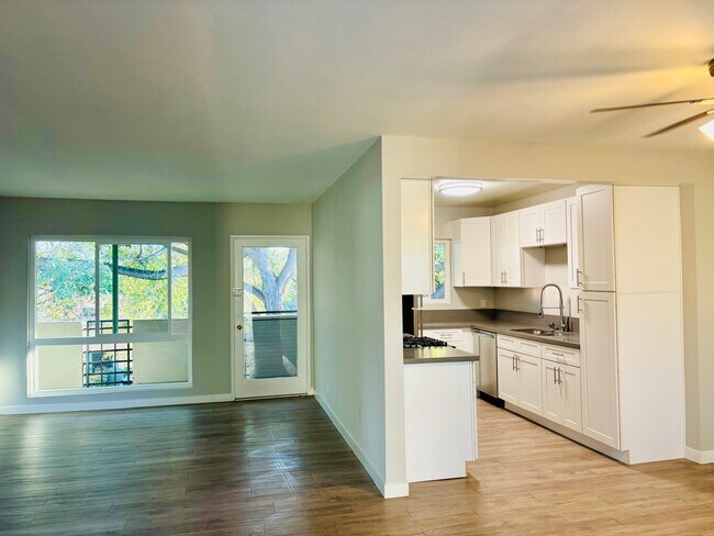 Foto del edificio - 7511 Lexington Ave