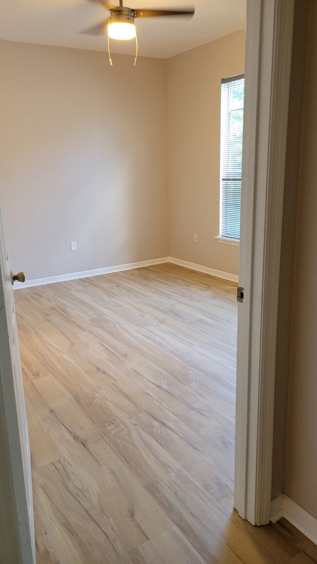 Building Photo - 13028 Plantation Park Cir